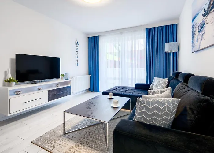 Aquarius, Sun & Snow كولوبرزيغ